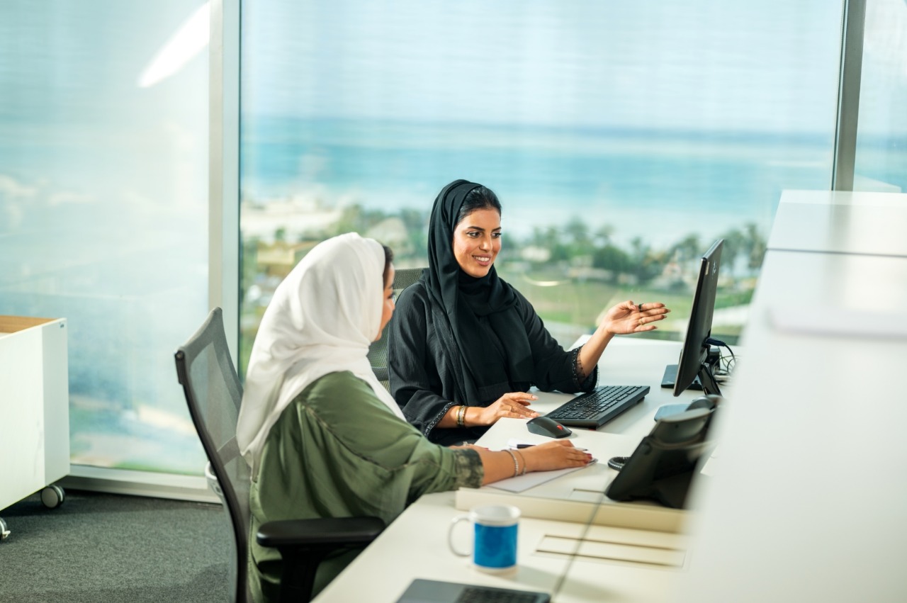 Growth Without Distractions